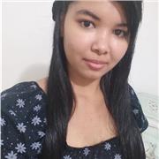 Profesora de biología imparte clases a niños de todas las edades